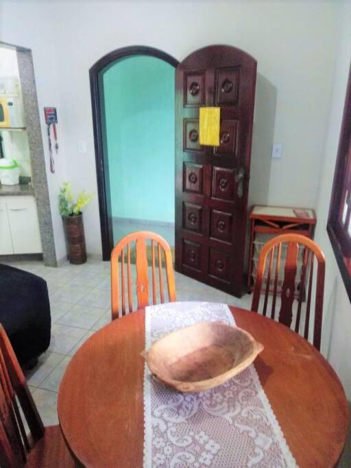 Holiday home Casa Grande Wi-fi 4 Dorm 3 Carros Area Churrasq 700 Mts Da Imirim *