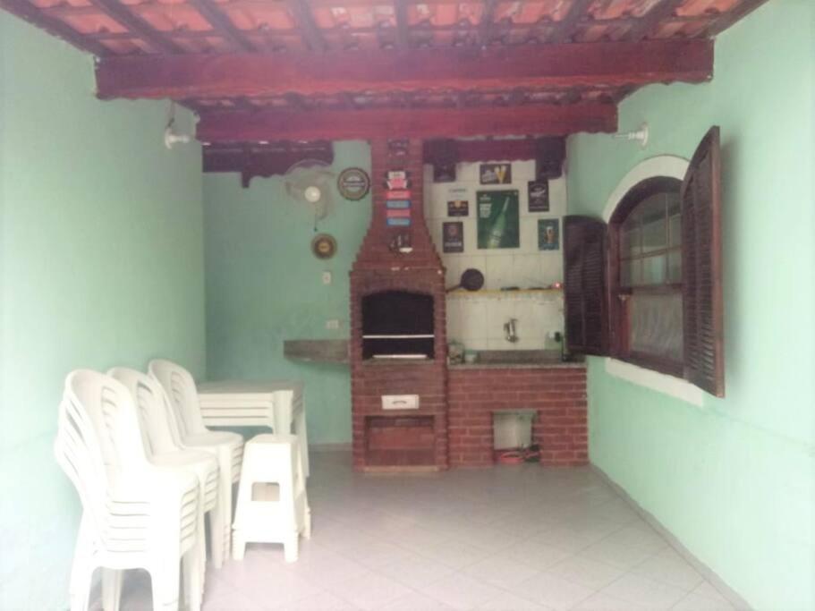Holiday home Casa Grande Wi-fi 4 Dorm 3 Carros Area Churrasq 700 Mts Da Imirim *